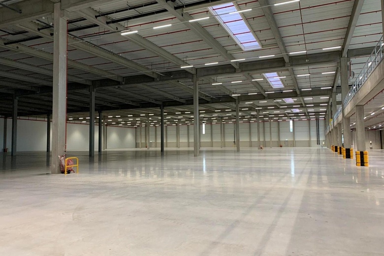 BedrijfsruimteaanDe Kroonweg 12<br/> inWaalwijk BedrijfsruimteaanDe Kroonweg 12<br/> inWaalwijk