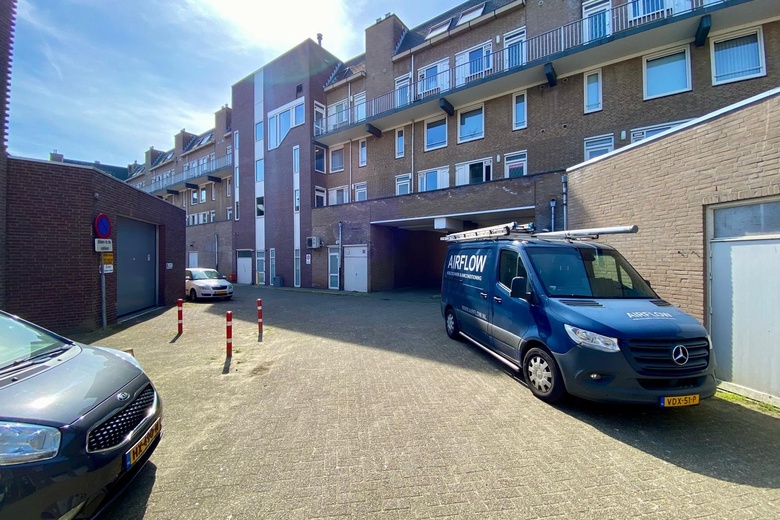 WinkelruimteaanKloosterwandstraat 22<br/> inRoermond WinkelruimteaanKloosterwandstraat 22<br/> inRoermond