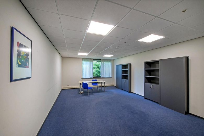 KantoorruimteaanDahliastraat 94<br/> inBergen op Zoom KantoorruimteaanDahliastraat 94<br/> inBergen op Zoom