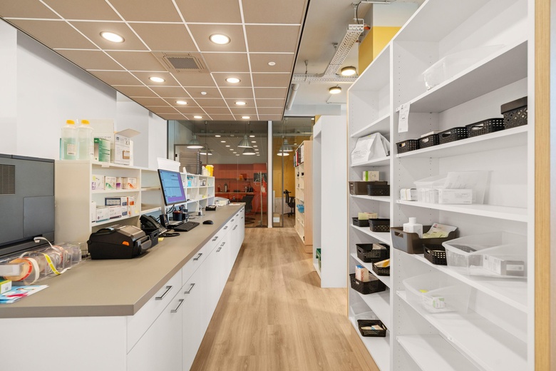 WinkelruimteaanBos en Lommerweg 361<br/> inAmsterdam