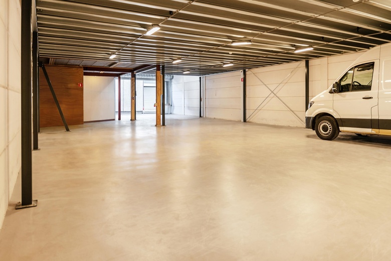 BedrijfsruimteaanAmsterdamseweg 15 f<br/> inUithoorn