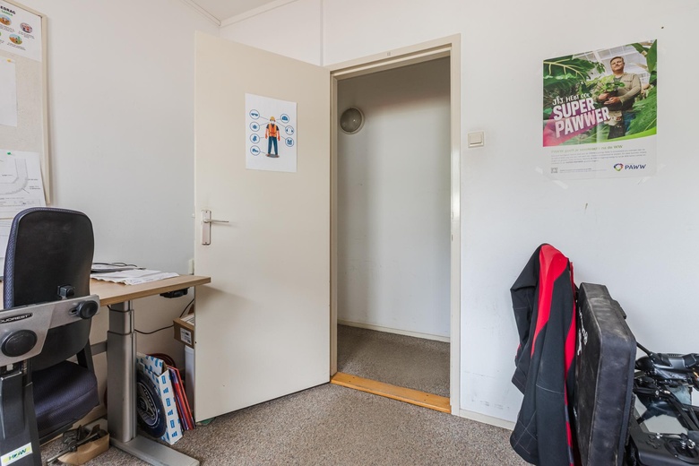 BedrijfsruimteaanAmbachtsweg 1<br/> inLeusden BedrijfsruimteaanAmbachtsweg 1<br/> inLeusden