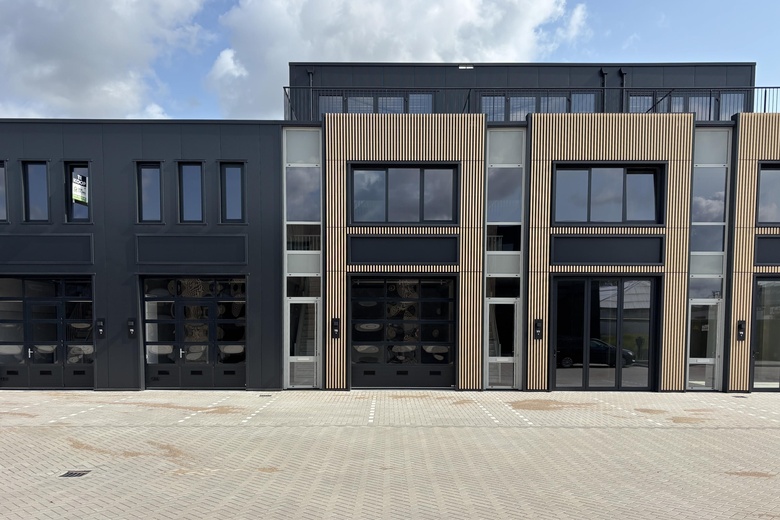 Bekijk foto 1 van Afmijnstraat 75 Bekijk foto 1 van Afmijnstraat 75