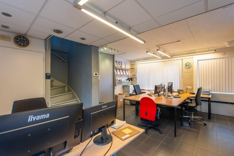 BedrijfsruimteaanDamweg 3<br/> inSchoorl