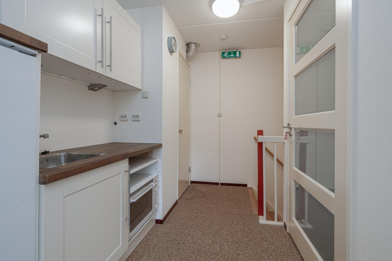 BedrijfsruimteaanVan der Waalsstraat 38<br/> inBleiswijk