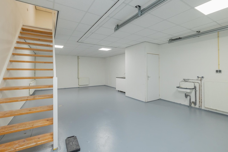 BedrijfsruimteaanMeer en Duin 24 B<br/> inLisse BedrijfsruimteaanMeer en Duin 24 B<br/> inLisse