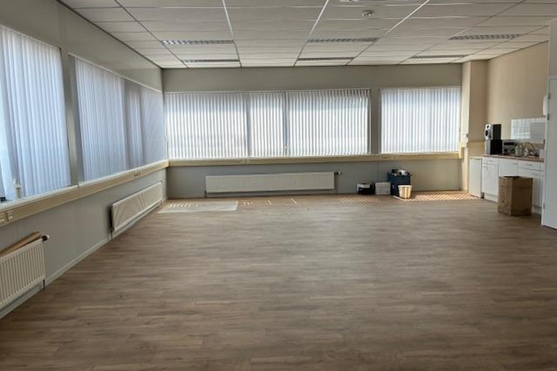 BedrijfsruimteaanVlotbrugweg 4<br/> inAlmere BedrijfsruimteaanVlotbrugweg 4<br/> inAlmere