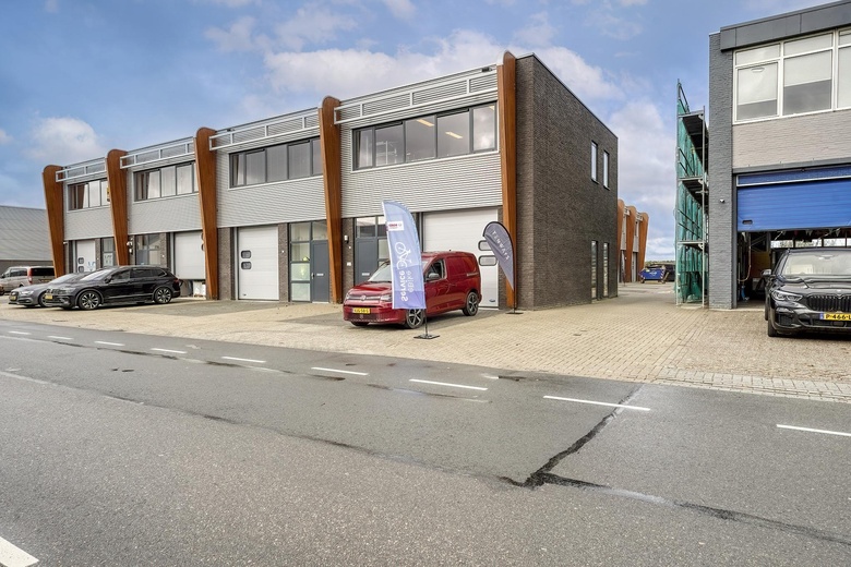 BedrijfsruimteaanIndustrieweg 5 e<br/> inVoorschoten
