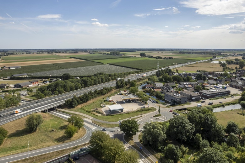BedrijfsruimteaanDoornseweg 2 a<br/> inNieuwendijk BedrijfsruimteaanDoornseweg 2 a<br/> inNieuwendijk