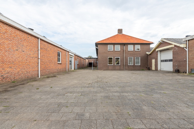 BedrijfsruimteaanHoutstraat 6<br/> inMegen BedrijfsruimteaanHoutstraat 6<br/> inMegen