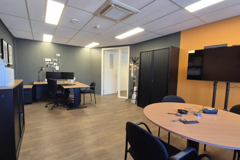 BedrijfsruimteaanUilenwaard 31<br/> inDen Bosch BedrijfsruimteaanUilenwaard 31<br/> inDen Bosch