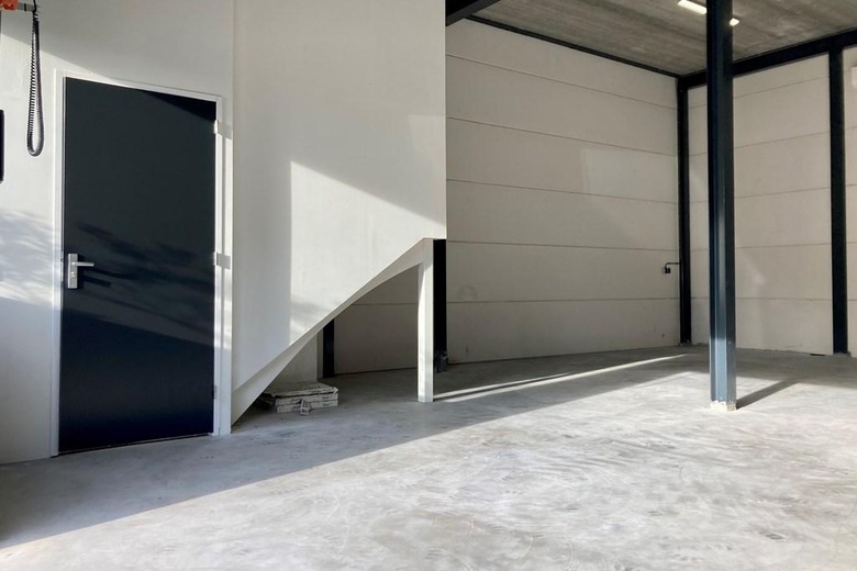 BedrijfsruimteaanLandauer 26<br/> inZeewolde