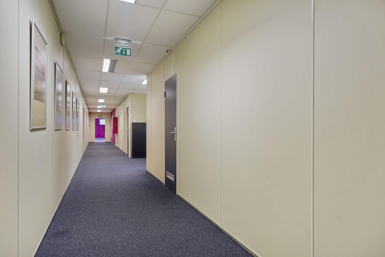 BedrijfsruimteaanHudsonweg 5 - 7<br/> inVenlo BedrijfsruimteaanHudsonweg 5 - 7<br/> inVenlo