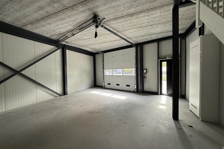 BedrijfsruimteaanAntonie van Leeuwenhoekstraat 1 A 12<br/> inOud-Beijerland