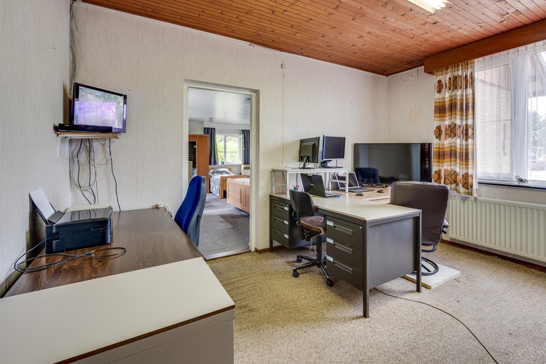 BedrijfsruimteaanLimburglaan 4<br/> inSomeren