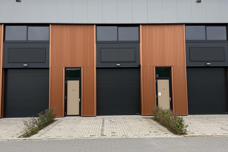 BedrijfsruimteaanAgriport 5 08<br/> inMiddenmeer