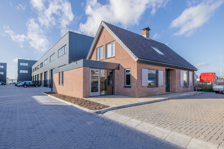 BedrijfsruimteaanCilinderweg 43 U22<br/> inRoelofarendsveen