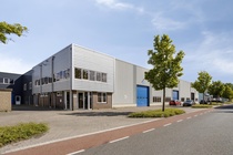 Bekijk foto 3 van Rietdekkerstraat 4 Bekijk foto 3 van Rietdekkerstraat 4