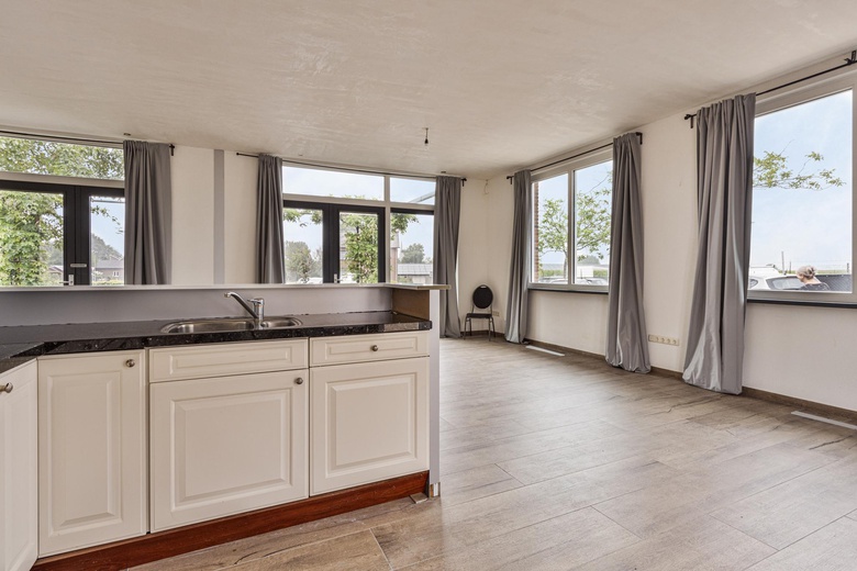 KantoorruimteaanZuivelweg 2 C<br/> inLeunen KantoorruimteaanZuivelweg 2 C<br/> inLeunen