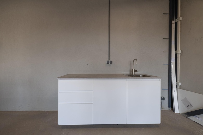 BedrijfsruimteaanHogeweyselaan 201 E<br/> inWeesp