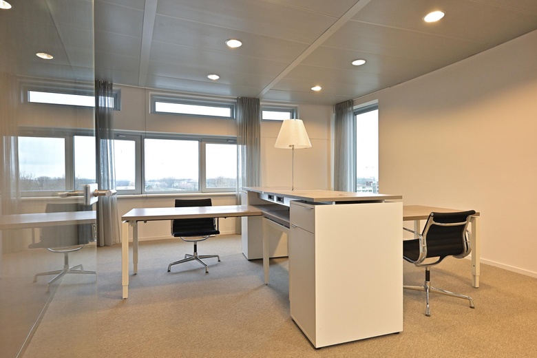 KantoorruimteaanLaan der Continenten 172 - 184<br/> inAlphen aan den Rijn