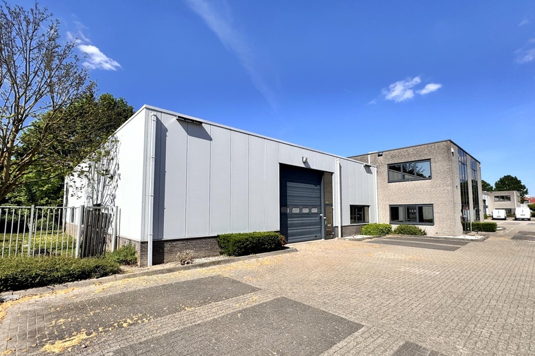BedrijfsruimteaanRingweistraat 10<br/> inWaardenburg BedrijfsruimteaanRingweistraat 10<br/> inWaardenburg