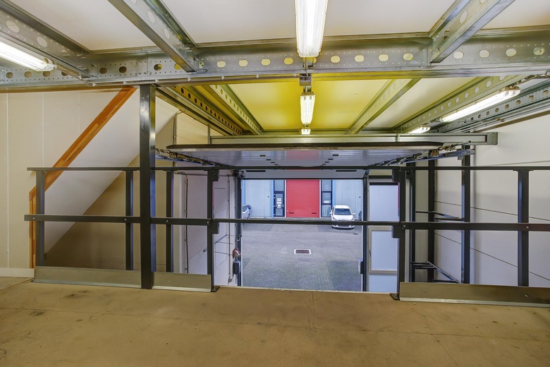 BedrijfsruimteaanInstallatieweg 15<br/> inHuizen