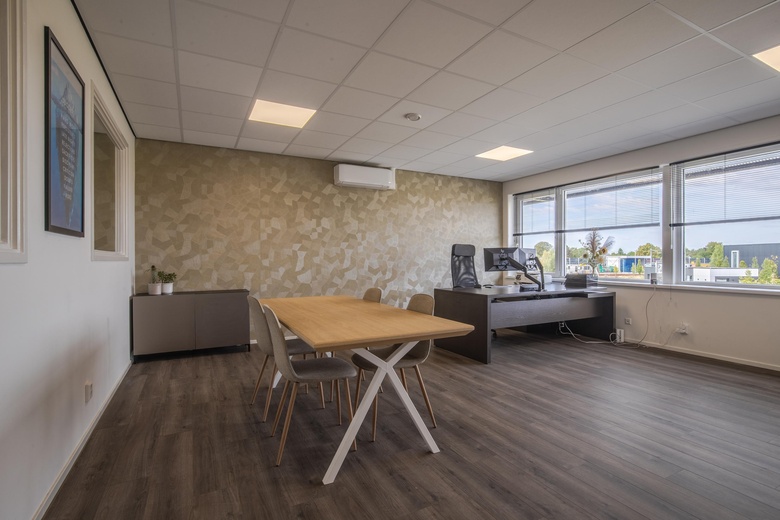 BedrijfsruimteaanIndustrieweg 6 b<br/> inElst BedrijfsruimteaanIndustrieweg 6 b<br/> inElst