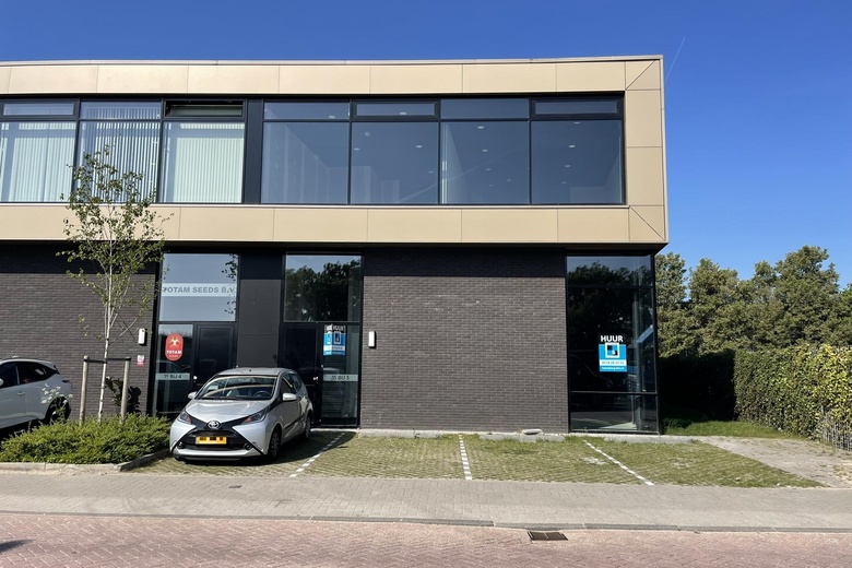 Bekijk foto 1 van Lorentzstraat 15 BU5 Bekijk foto 1 van Lorentzstraat 15 BU5