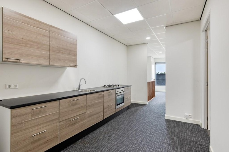 BedrijfsruimteaanProduktiestraat 91<br/> inVlaardingen BedrijfsruimteaanProduktiestraat 91<br/> inVlaardingen
