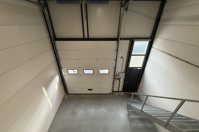 BedrijfsruimteaanNassau Dwarsstraat 18<br/> inVlijmen