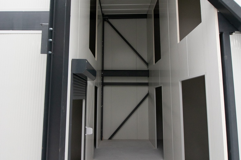 BedrijfsruimteaanParallelweg 1 a<br/> inSchelluinen