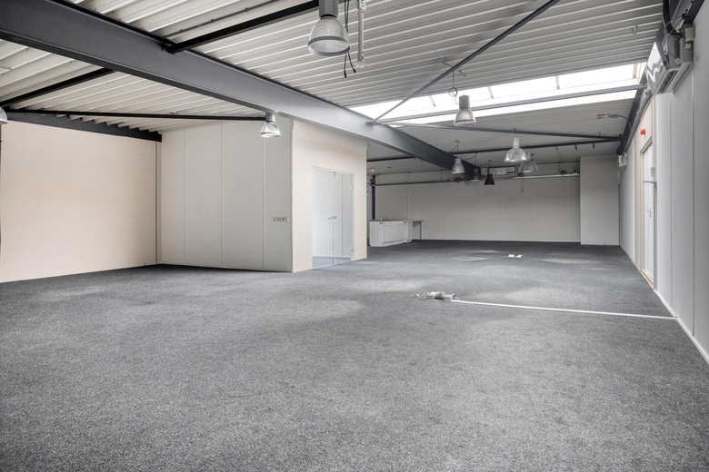 BedrijfsruimteaanSolingenstraat 49<br/> inDeventer