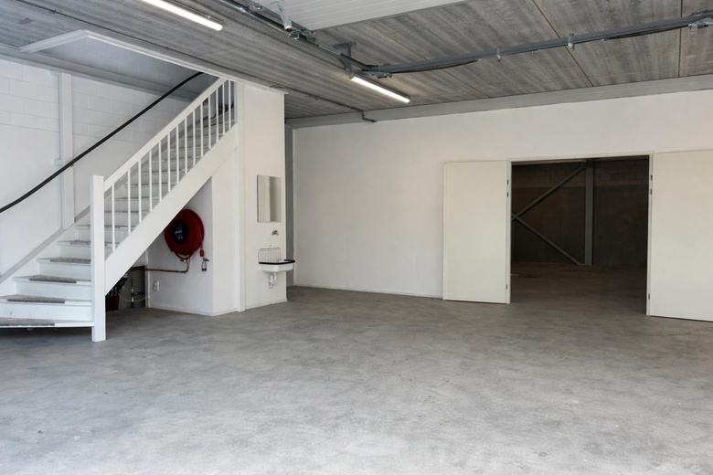 BedrijfsruimteaanHoofdweg 372<br/> inCapelle aan den IJssel