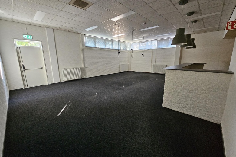 BedrijfsruimteaanNijverheidsstraat 16<br/> inEmmen