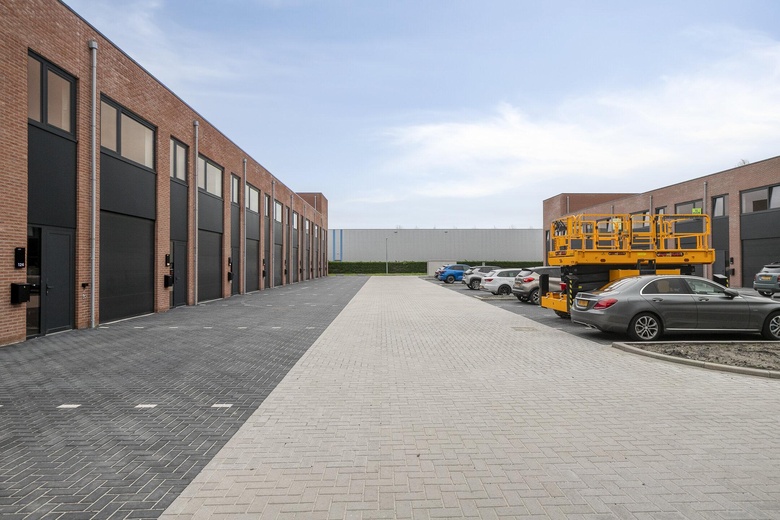 BedrijfsruimteaanMarkerkant 13 124<br/> inAlmere