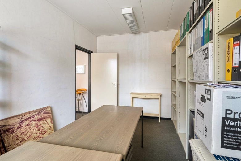 WinkelruimteaanKaaistraat 25<br/> inSteenbergen WinkelruimteaanKaaistraat 25<br/> inSteenbergen