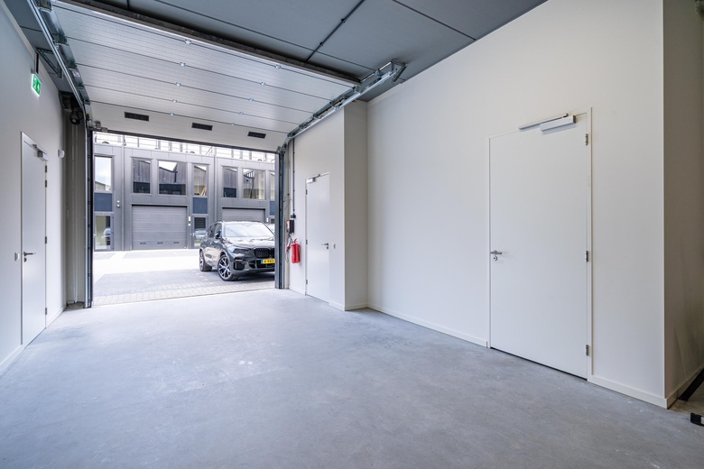 BedrijfsruimteaanHavenstraat 72 a<br/> inHuizen