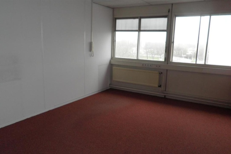 KantoorruimteaanDe Brauwweg 52<br/> inSchiedam KantoorruimteaanDe Brauwweg 52<br/> inSchiedam