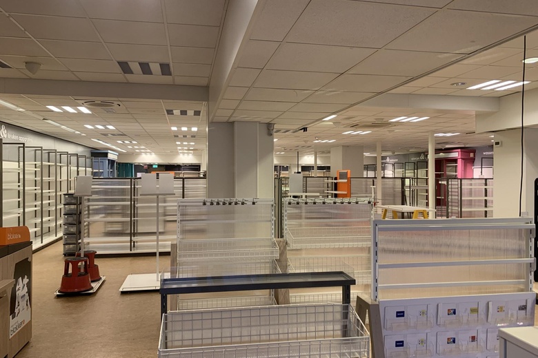 WinkelruimteaanRaadhuisplein 25 - 27<br/> inRozenburg