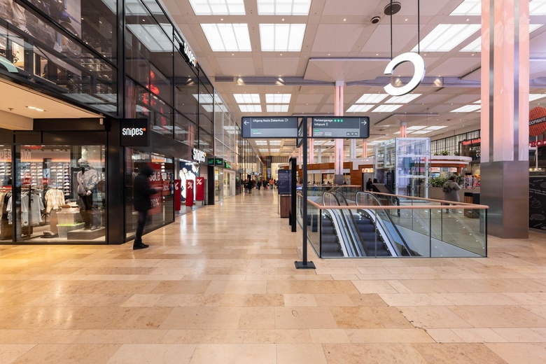 WinkelruimteaanZuidplein Hoog 763<br/> inRotterdam