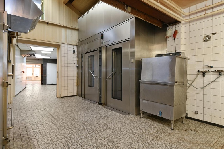 BedrijfsruimteaanKerkstraat 54<br/> inPanningen