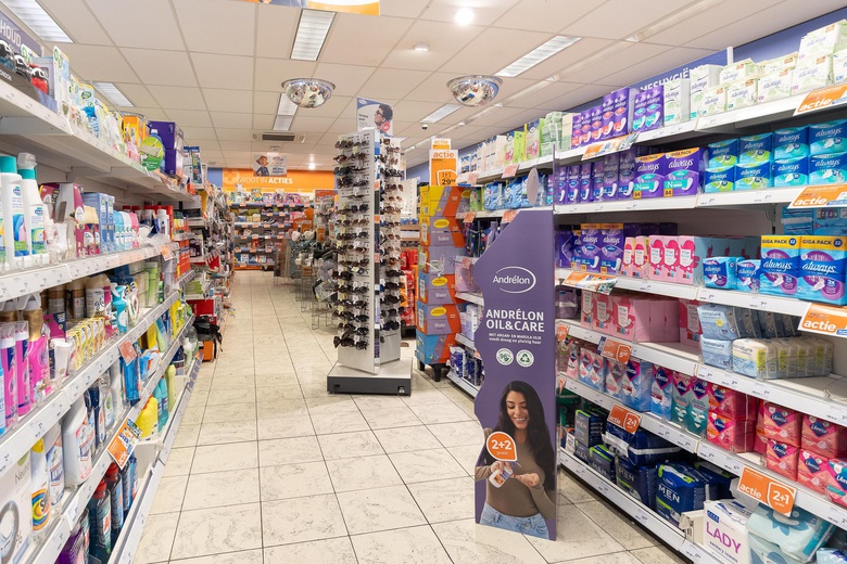 WinkelruimteaanKanaalstraat 75<br/> inLisse WinkelruimteaanKanaalstraat 75<br/> inLisse