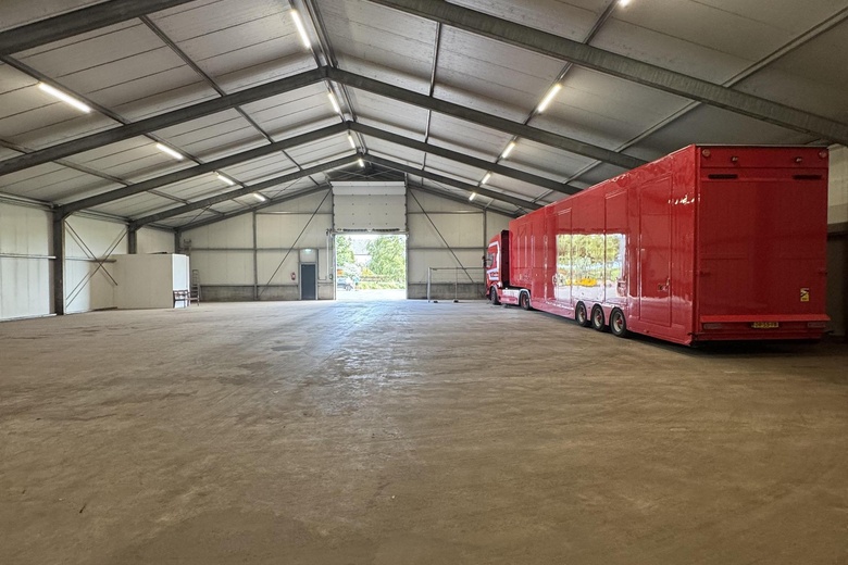BedrijfsruimteaanUiterbuurtweg 45<br/> inNieuwveen BedrijfsruimteaanUiterbuurtweg 45<br/> inNieuwveen