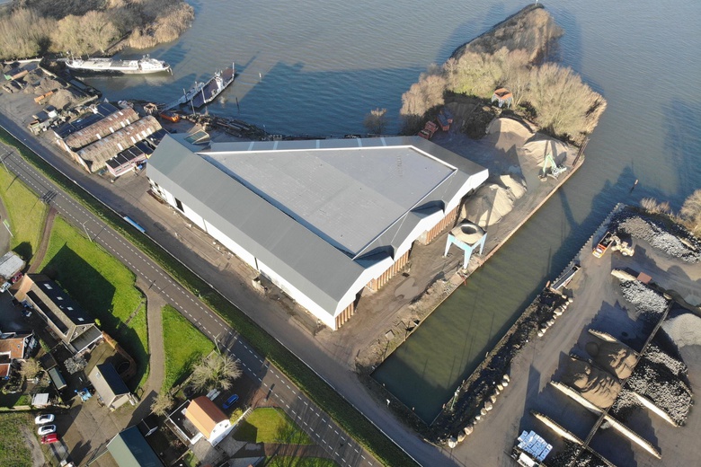 BedrijfsruimteaanHoef 15<br/> inSleeuwijk BedrijfsruimteaanHoef 15<br/> inSleeuwijk