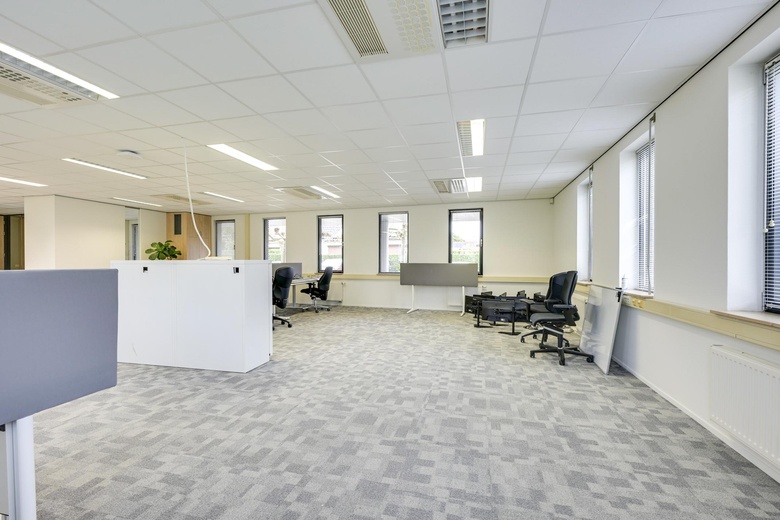 KantoorruimteaanHet Spoor 94<br/> inHouten KantoorruimteaanHet Spoor 94<br/> inHouten