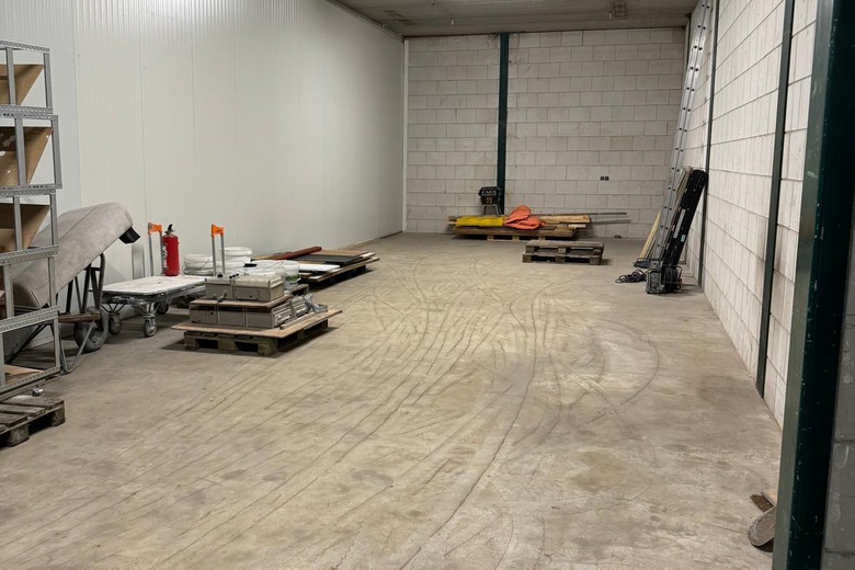 BedrijfsruimteaanKempenlandstraat 15 - 27<br/> inVught BedrijfsruimteaanKempenlandstraat 15 - 27<br/> inVught