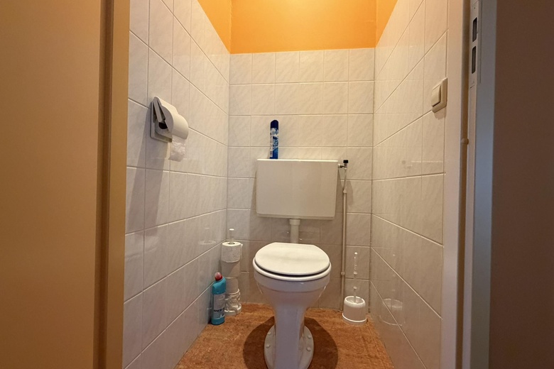 BedrijfsruimteaanNijverheidstraat 24 a<br/> inEdam