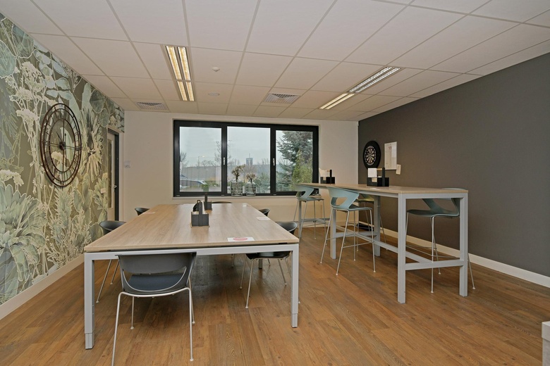 KantoorruimteaanAartsdijkweg 35<br/> inMaasdijk KantoorruimteaanAartsdijkweg 35<br/> inMaasdijk