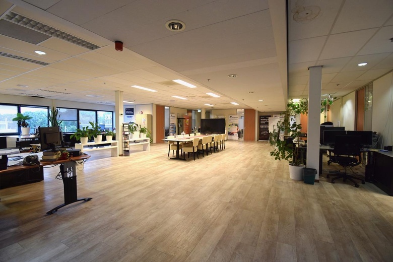 KantoorruimteaanAmsterdamsestraatweg 45 E<br/> inNaarden